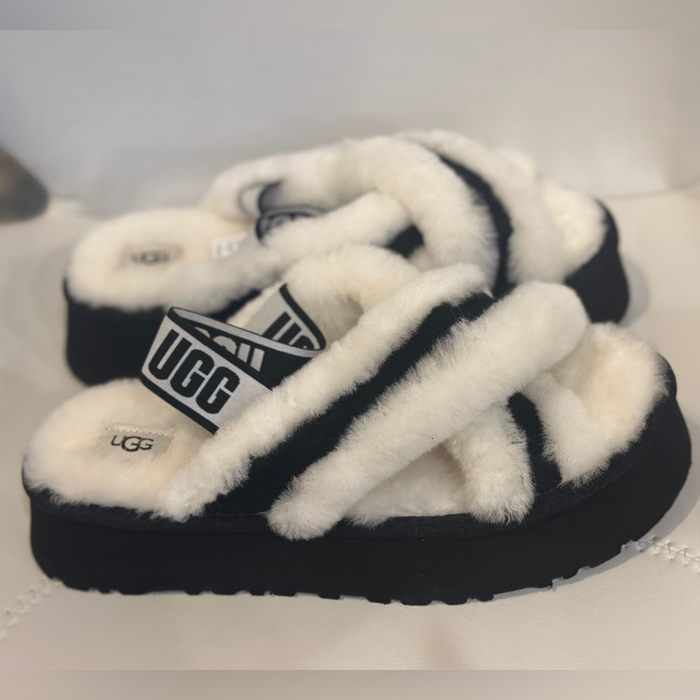 UGG Cream and Black Fur Footwear - Picture 3 of 10